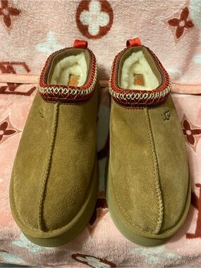 Authentic New Uggs Tazz lol